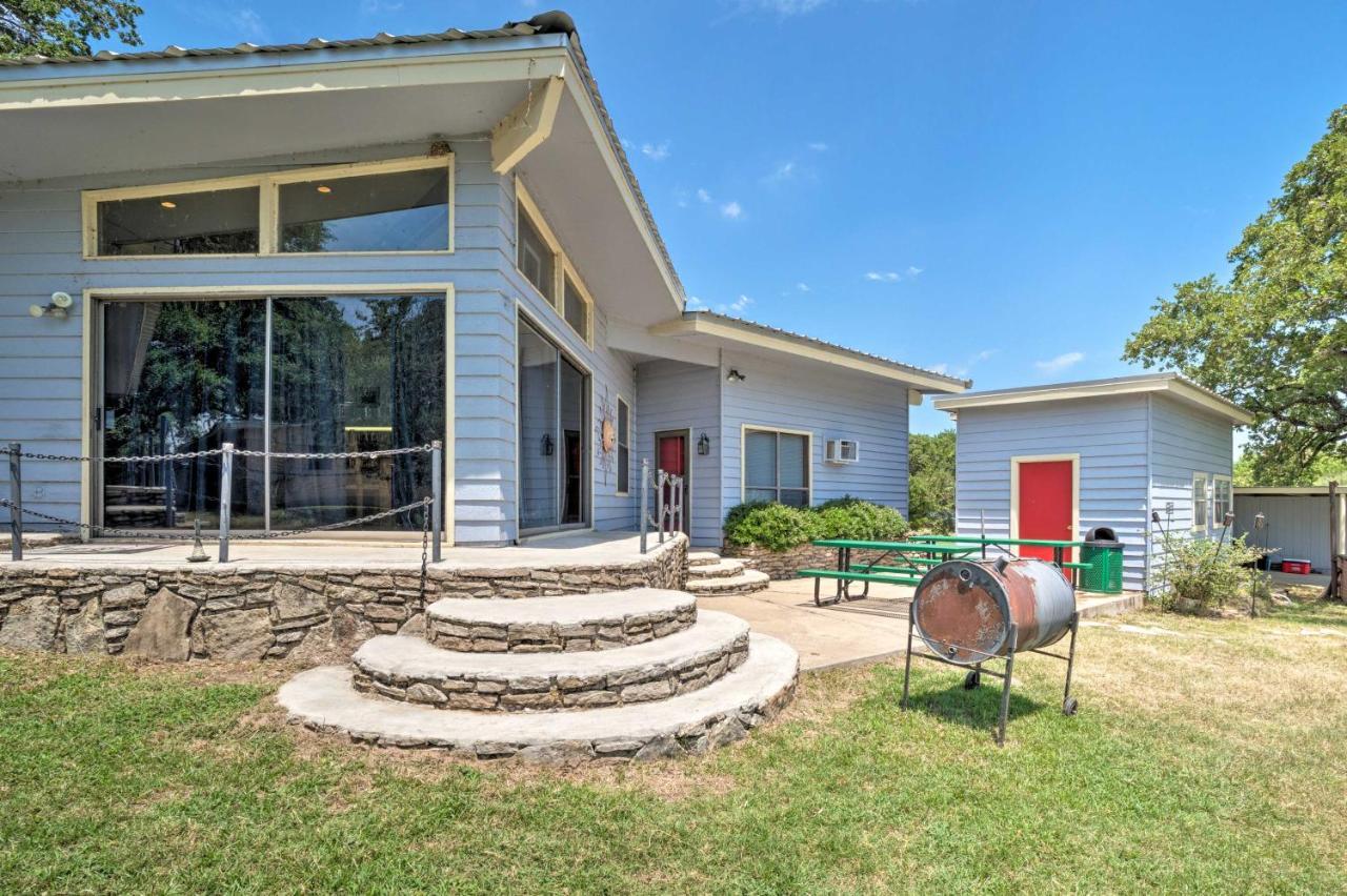 Rustic Lake Buchanan Hideaway With Game Room And Grill Tow ภายนอก รูปภาพ