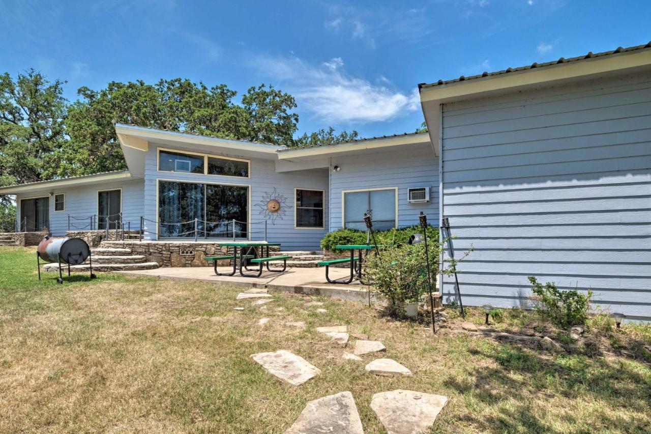 Rustic Lake Buchanan Hideaway With Game Room And Grill Tow ภายนอก รูปภาพ